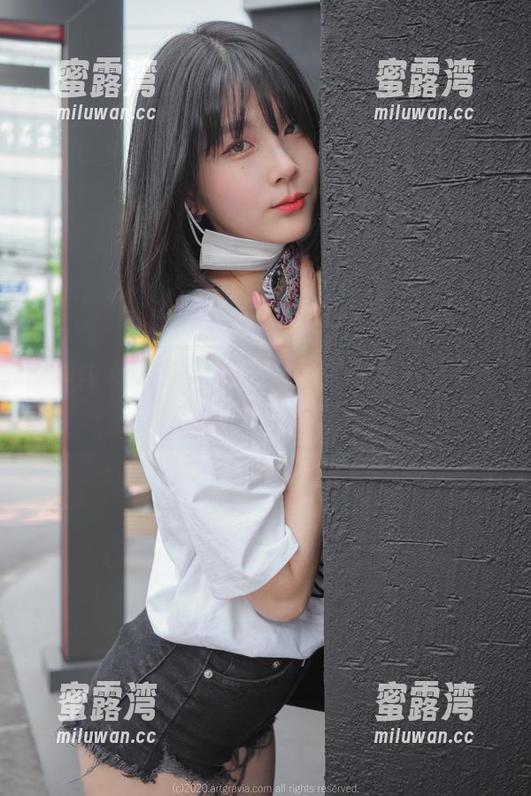Jang Joo(장주)的套图，豹纹与光影的跳舞，进行时！